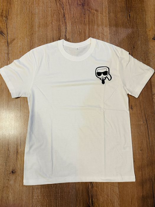 Тениски с къс ръкав