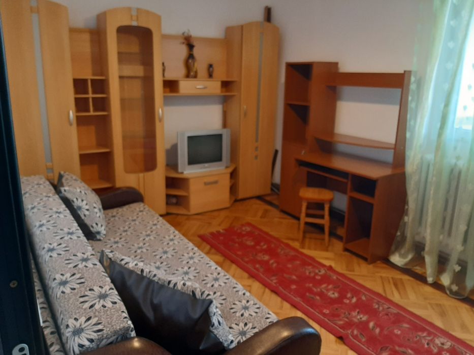 Persoana fizica,  apart 2 camere decomandat în Alexandru-Gară complet mobilat și utilat