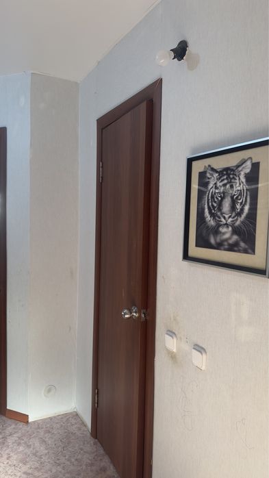 Двери межкомнатные продам