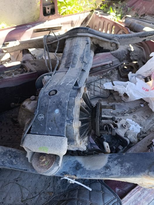 Запчасти ауди с4.