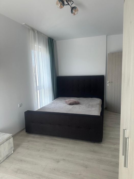 Persoana fizica inchiriez apartament 2 camere decomandat