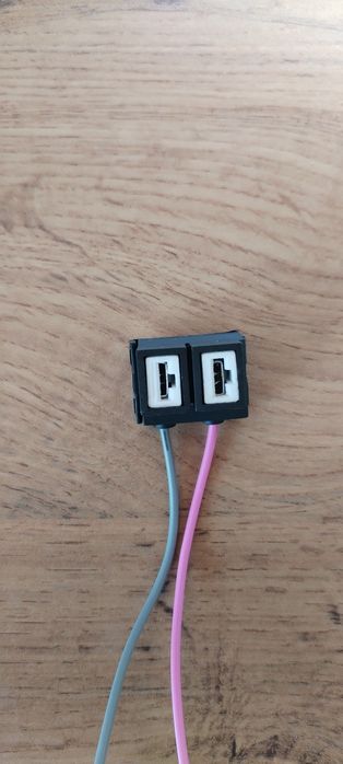 Клема для фары керамическая