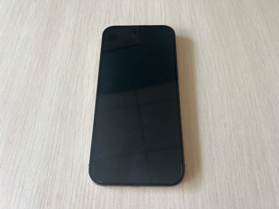 Продавам Apple iPhone 16 Pro Max 256GB
