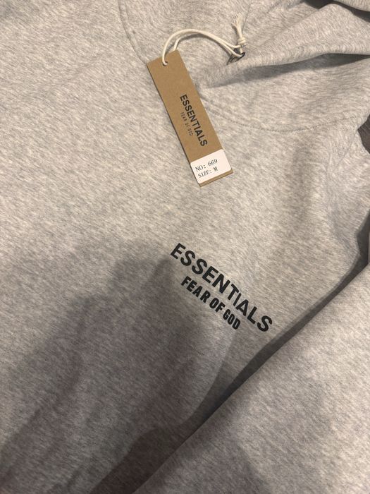 hanorac essentials,marimea M