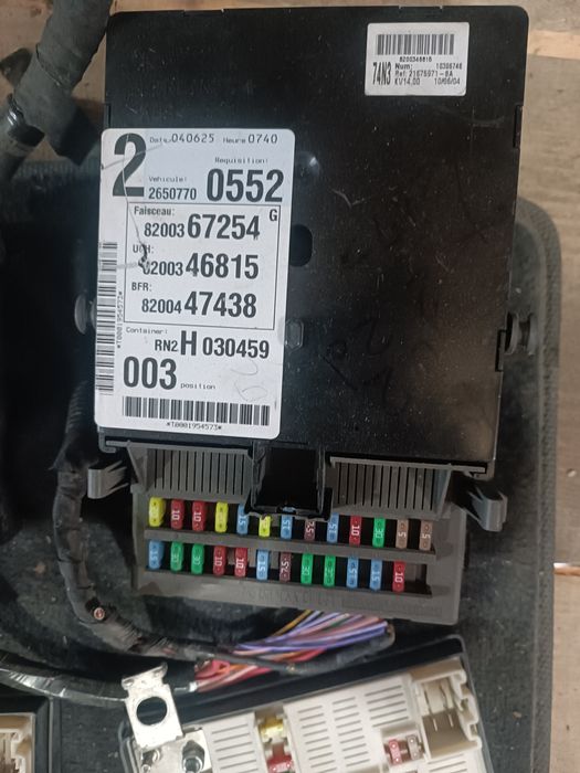 UPC UPC tablou siguranțe Megane2 Scenic2 Clio3 Megane3 Fluence Scenic3 Clio3 Koleos Chit pornire UCH blocator volan ECU Clio3 Renault Megane2 Scenic2
