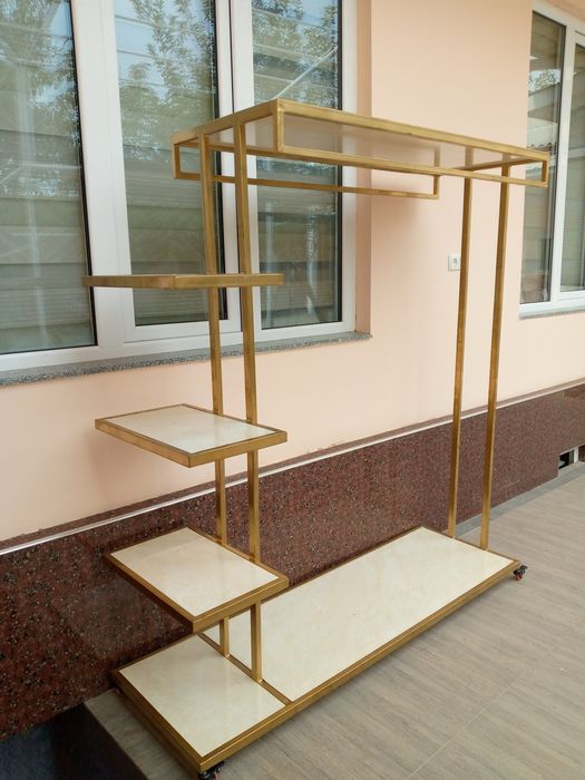 Вешалка полка для  прихожей и магазинов