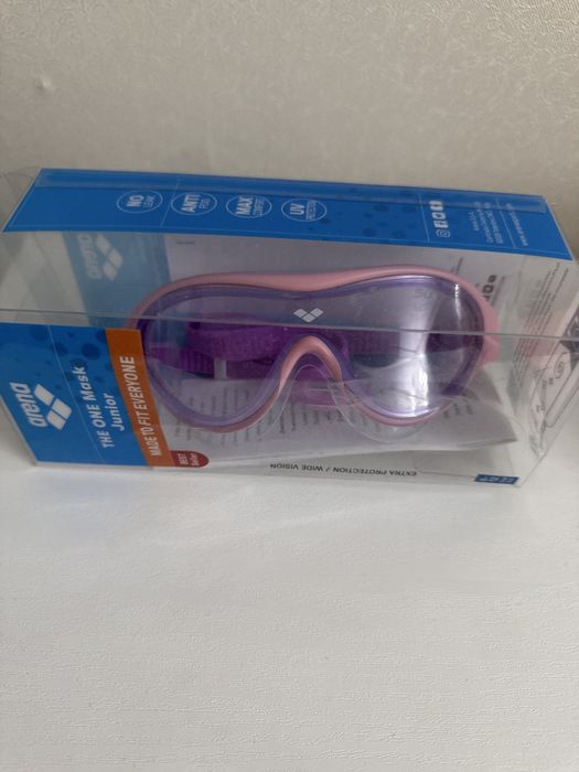 Очки для плавания