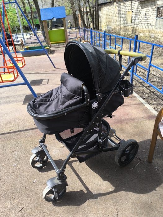 Продам детскую коляску