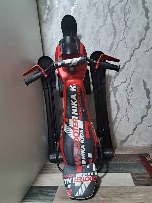 Продам детский  снегокат