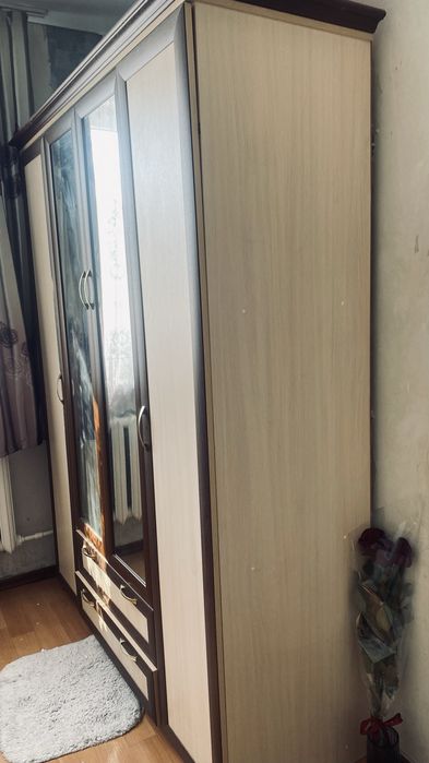 Шкаф 4-х дверный 30000тг