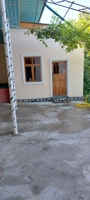 Ховли Участка сотилади.