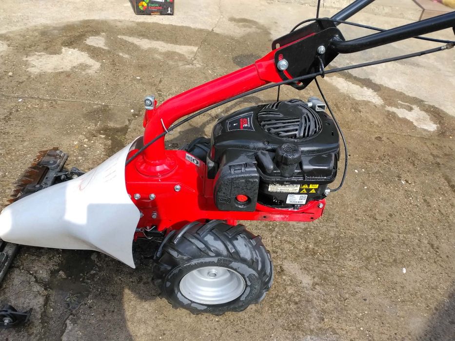 Vând motocoasa Rotak