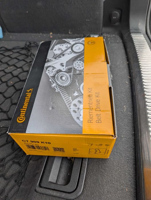 Комплект ремък CONTITECH за 1.8Т 20v с хидравлична обтяжна ролка (оригинална)