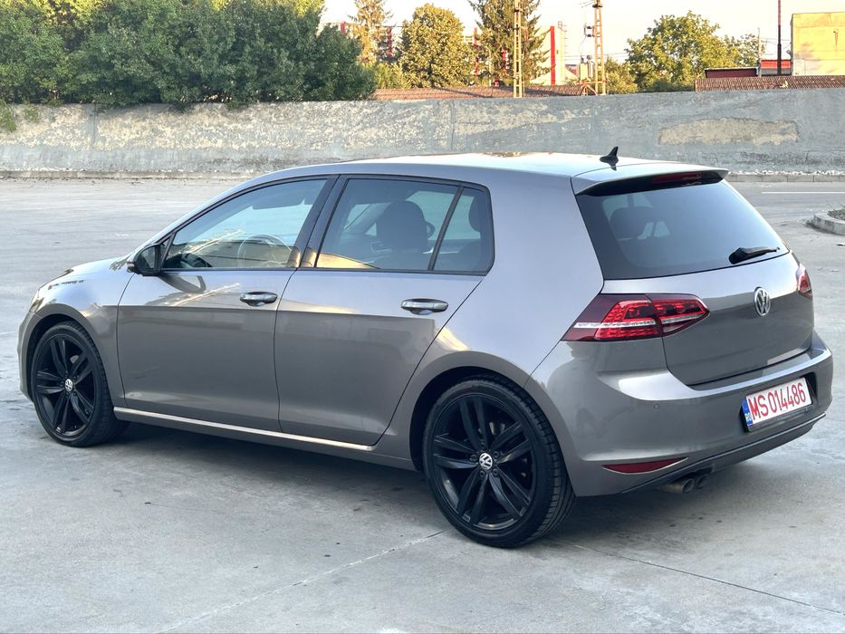 VW Golf 7 Highline, 2.0 TDI 150 CP, Xenon Adaptiv/Leduri/ACC Distronic/Lane+Front Assist/Navi Mare/Germania