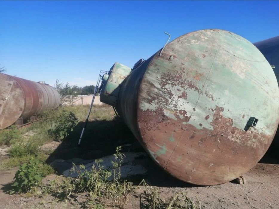 Вагонные цистерны бочки