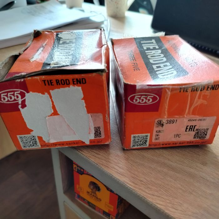 Продам маяк проблесковый и колодка для реле