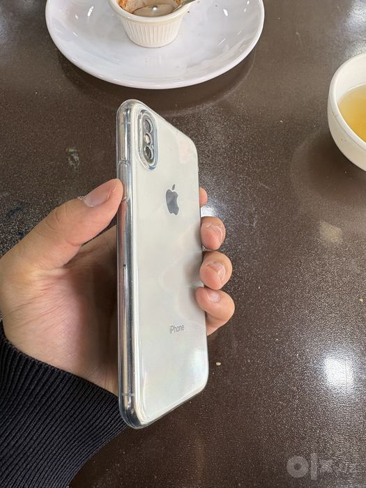 Srochni Iphone xs 64gb oq zo’r ishlidi holati rasmda