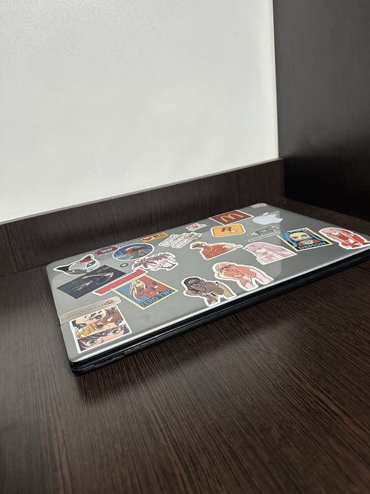 Продам офисный ноутбук