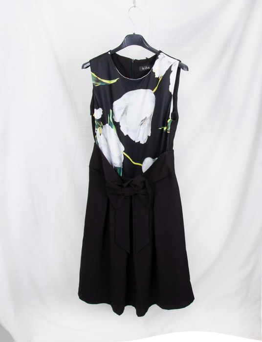 Нови дамски рокли S