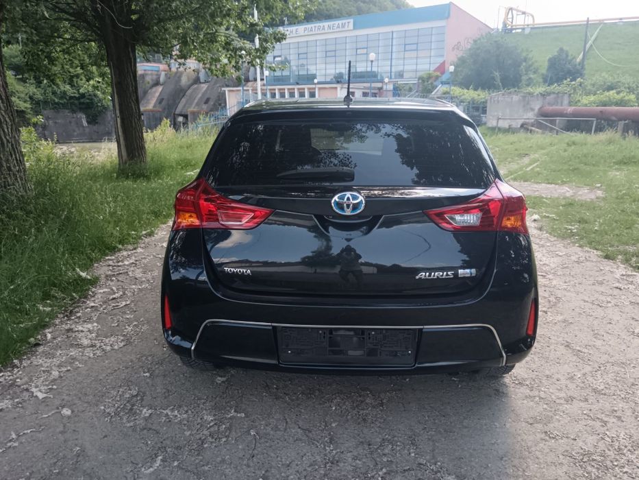 Toyota Auris Hybrid