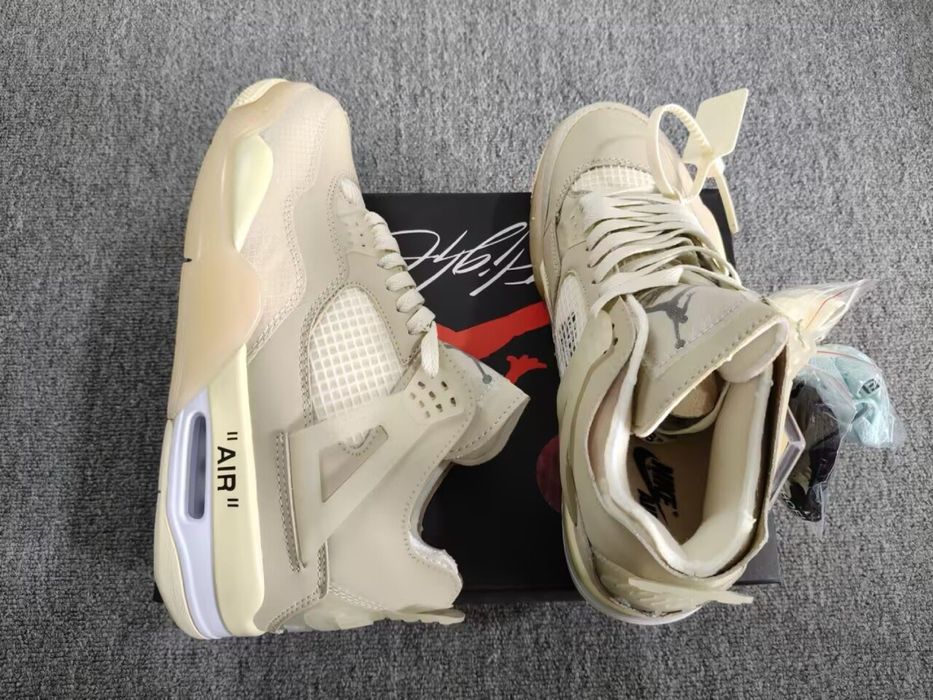 Jordan 4 off-white
