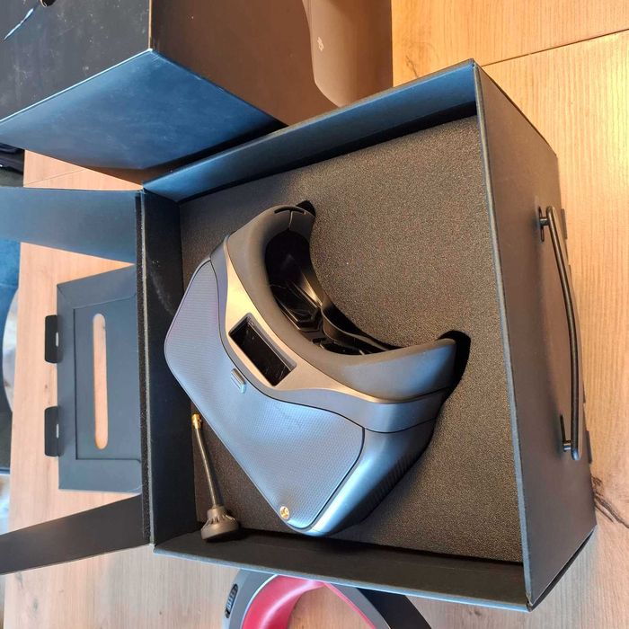 Очила за проследяване на реален полет на дрон. DJI Goggles racing Edition .