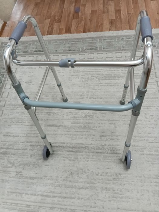 Ходунки взрослые