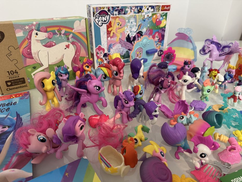 Lot jucarii My Little Pony - figurine, puzzle, carti, accesorii