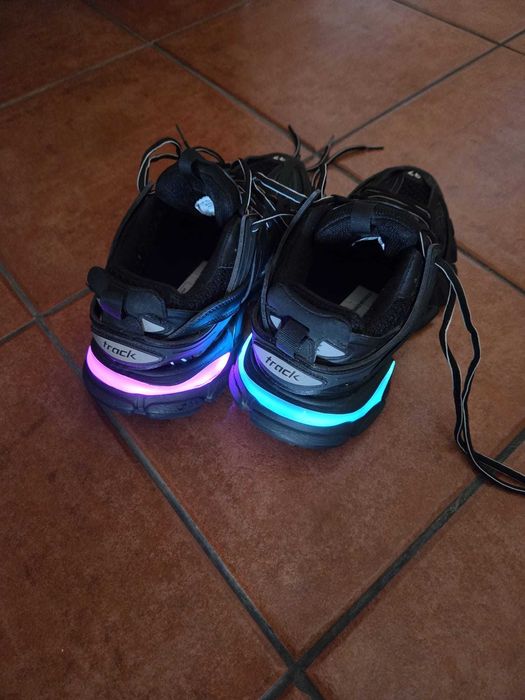 Balenciaga Track Black cu LED