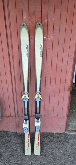 Schiuri tură Silvretta Easy Go 160 cm cu legături Diamir