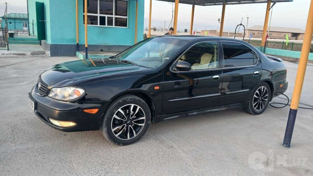 Продам Nissan maxima A33 в хорошем состояние СВОЯ