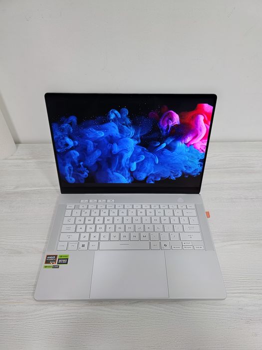 ASUS ROG Zephyrus G14 (2025)