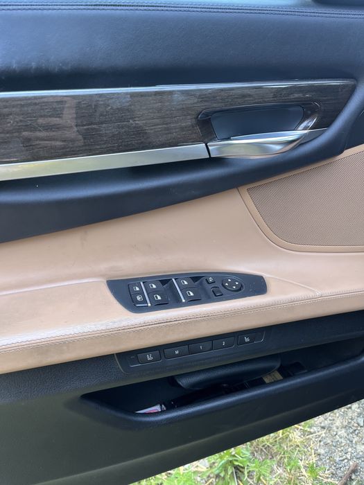 De vanzare bmw 740D