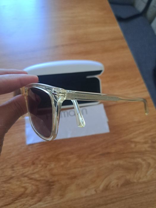 Дамски слънчеви очила Calvin Klein