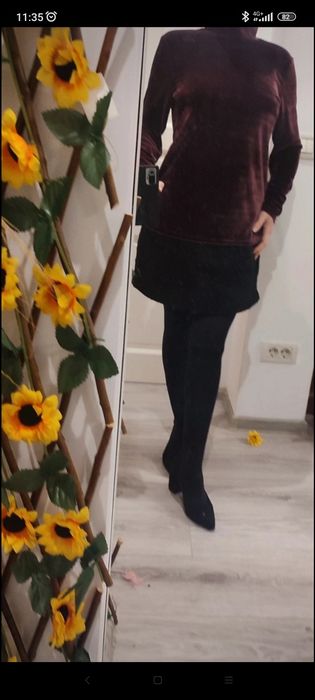 Bluziță bordo festiva, de catifea, nouă, mărime M-L, extra fina