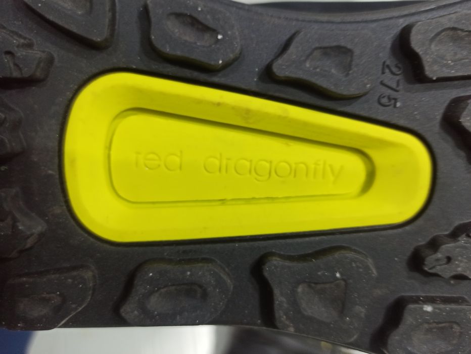 кроссовки шикарные  мужские 44 размер