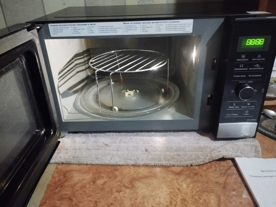 Продаю микроволновку паносоник