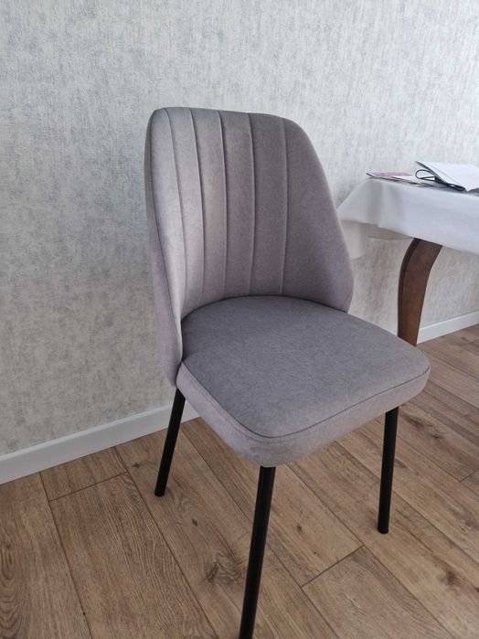 Продам НОВЫЕ стулья