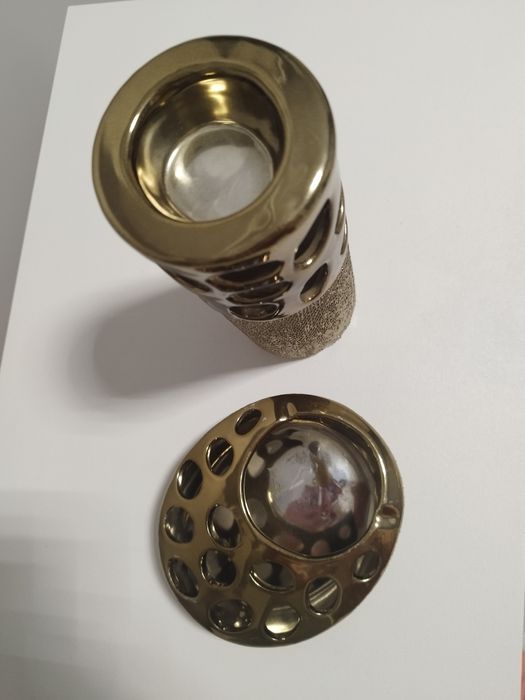 Свещник и пепелник