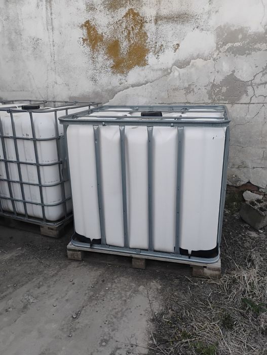 Bazin 1000 l apa cu robinet