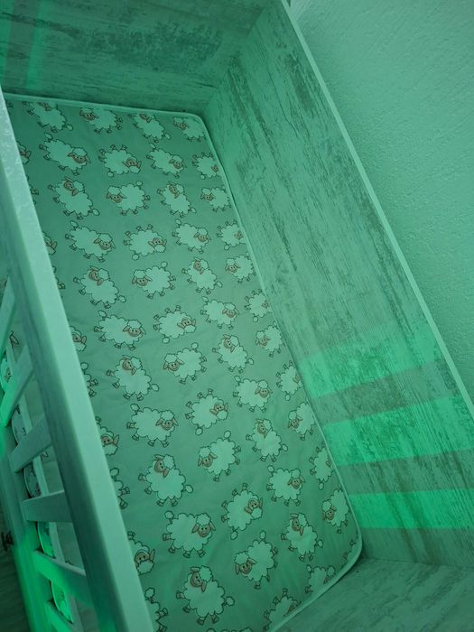 Бебешко легло с матрак