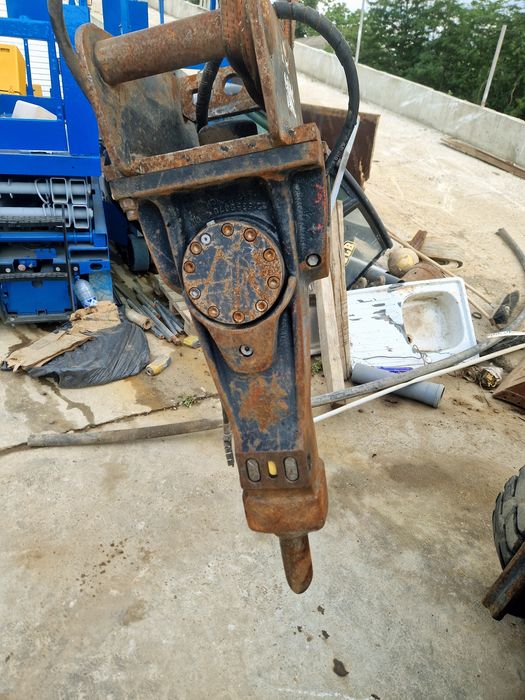 Picon  jcb - identic atlas copco  defect scapa ulei