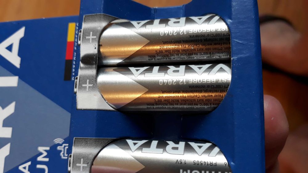 Baterii Lithium AA si AAA  2450mah