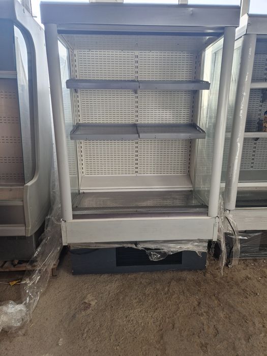 Отворени Магазински Витрини