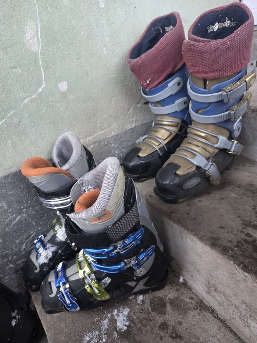 Claparii diferite modele marimi de la 36 la 40