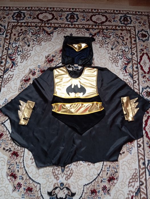 Продам новогодний костюм.