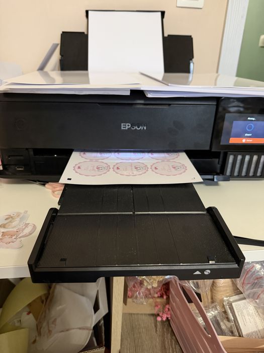 Фотопринтер Epson EcoTank L8180 (A3+)- отлично сьстояние