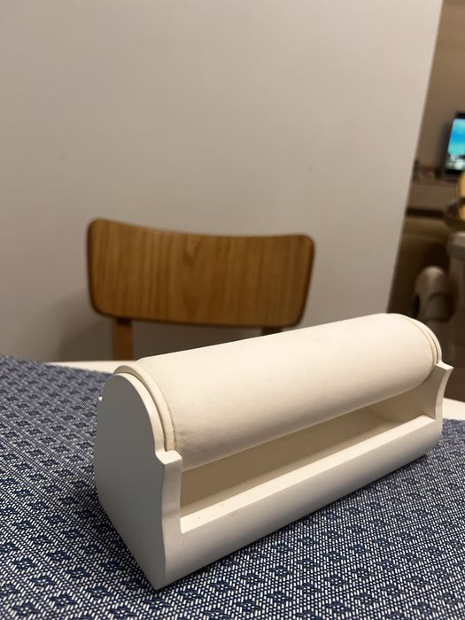 Подставка стойка для браслетов