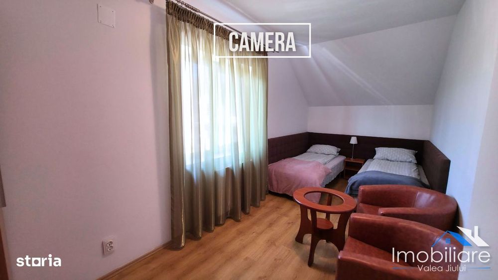 Casă spațioasă de vânzare – Hațeg | Zonă centrală | Teren 1.400 mp
