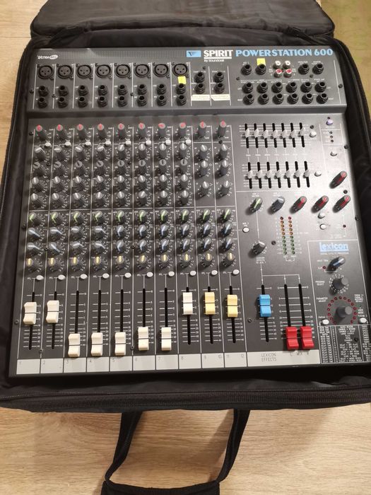 Пулт spirit Saundcraft powerstation 600 с ефект алесис и калъф